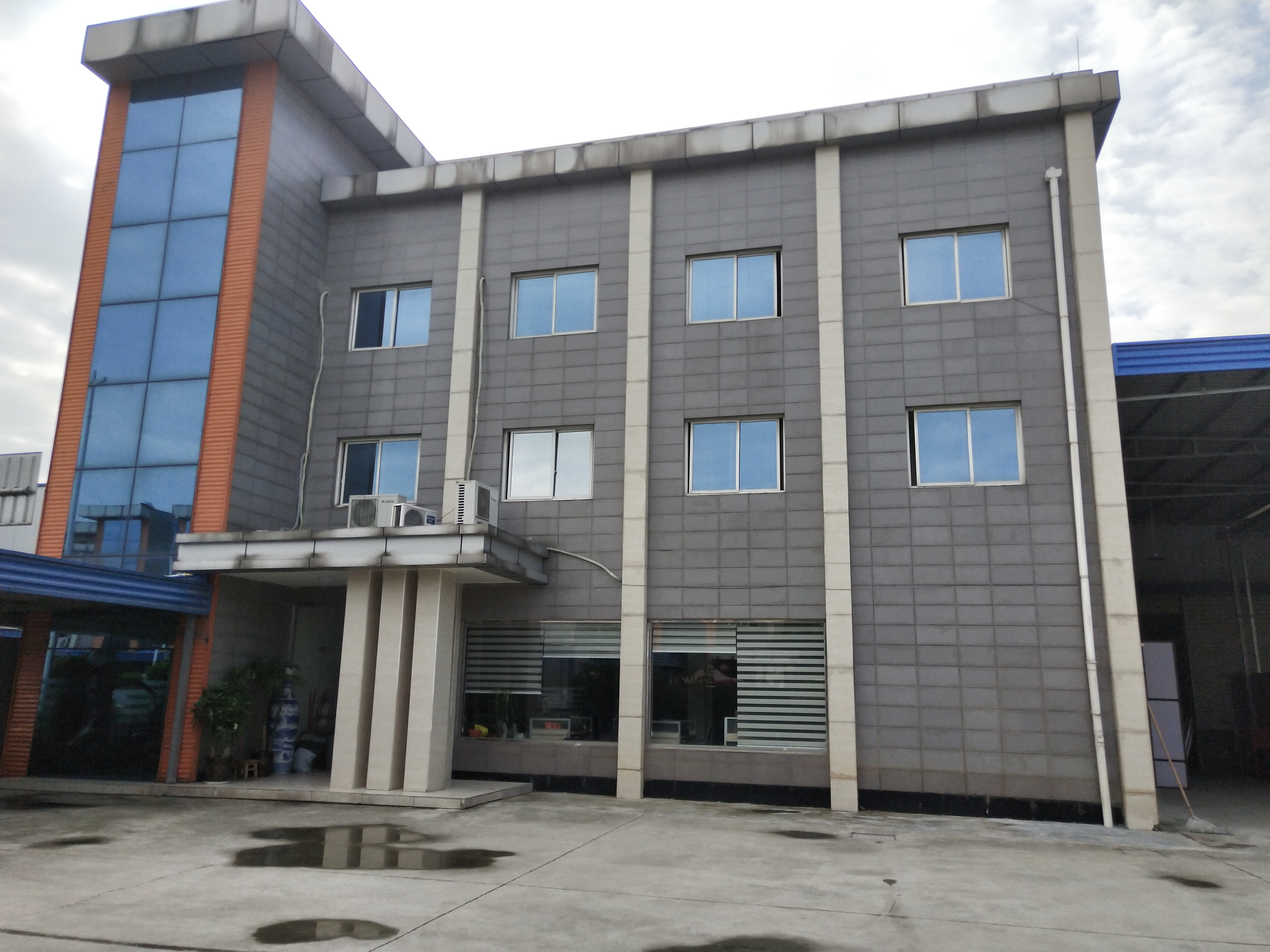 Chengdu Mariana Footwear Co., Ltd. – shoes made of other materials 3