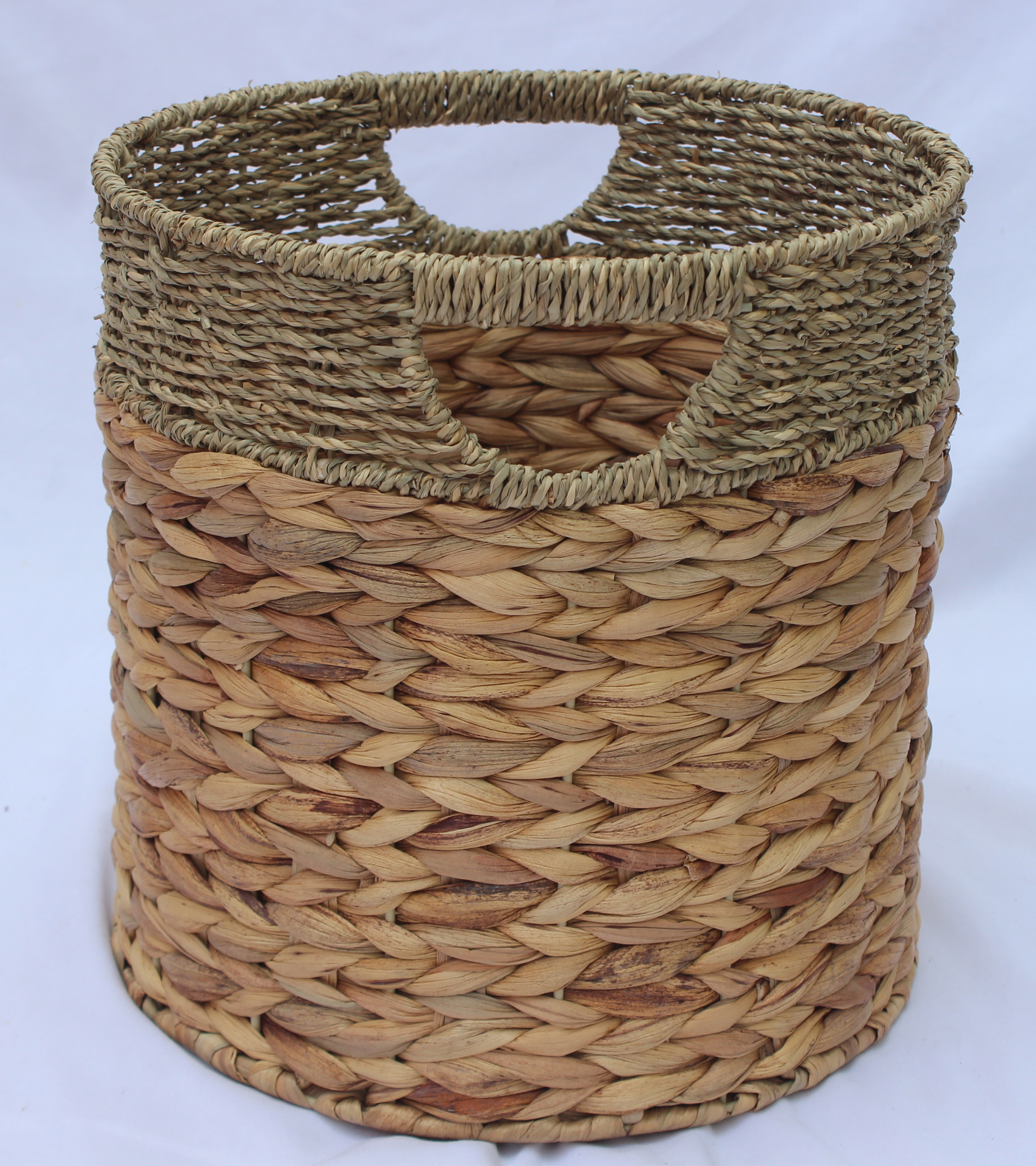 Water hyacinth basket