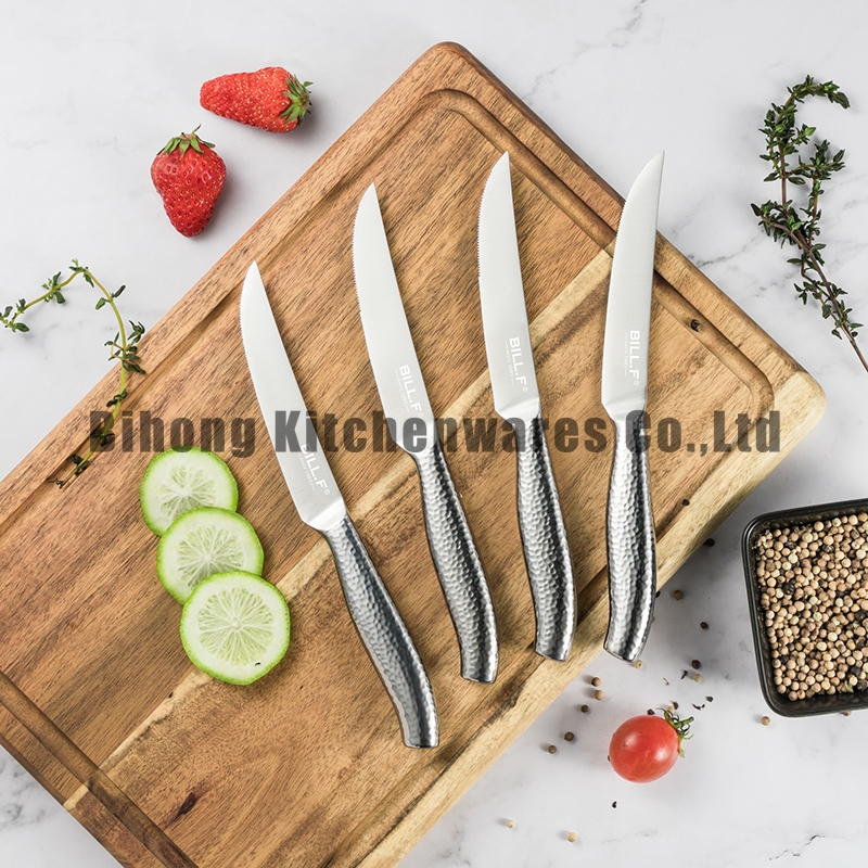 KITHCHEN KNIFE S/4 steak knivs