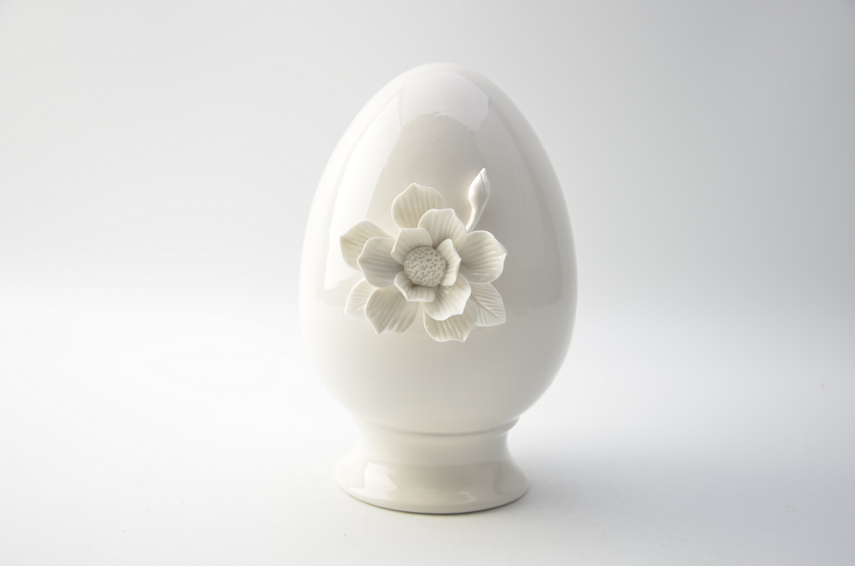Italian porcelain ceramic spring peach decor