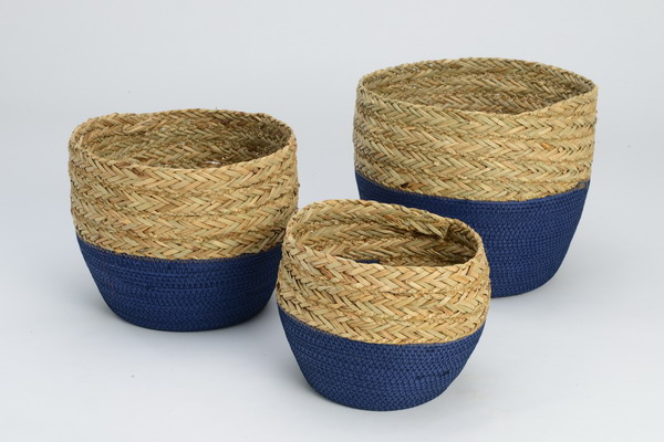 Grass and paper baskets