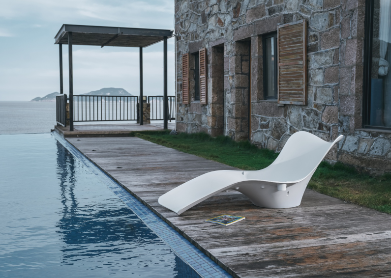 beach lying chair