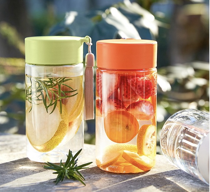Mini drink bottle