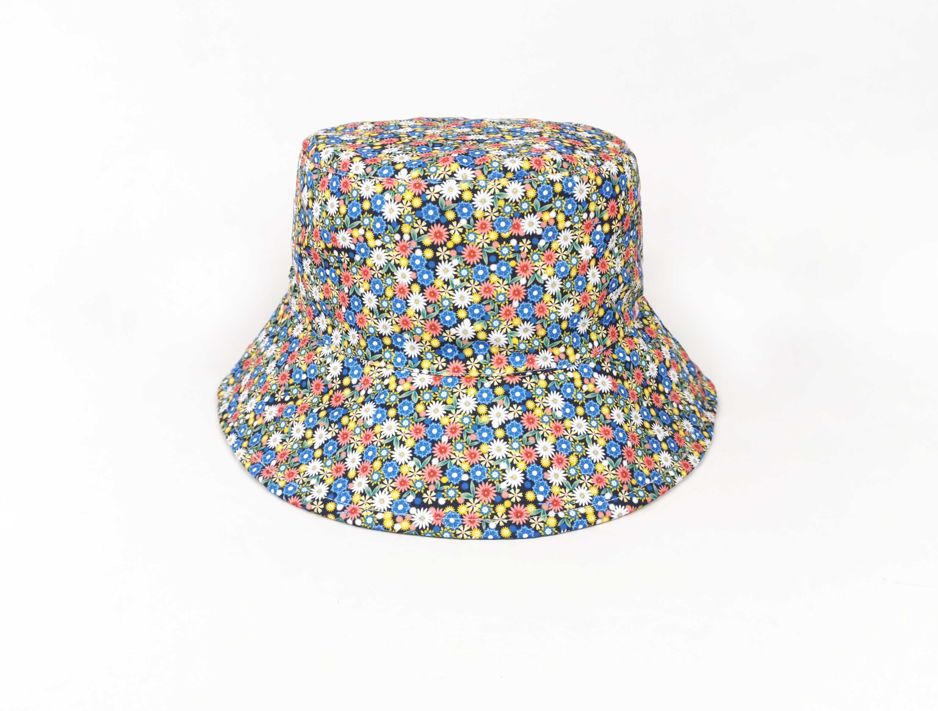 printed bucket hat and visor