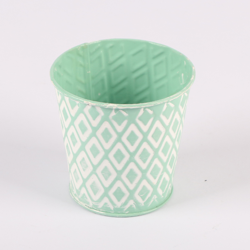 Metal flower pot