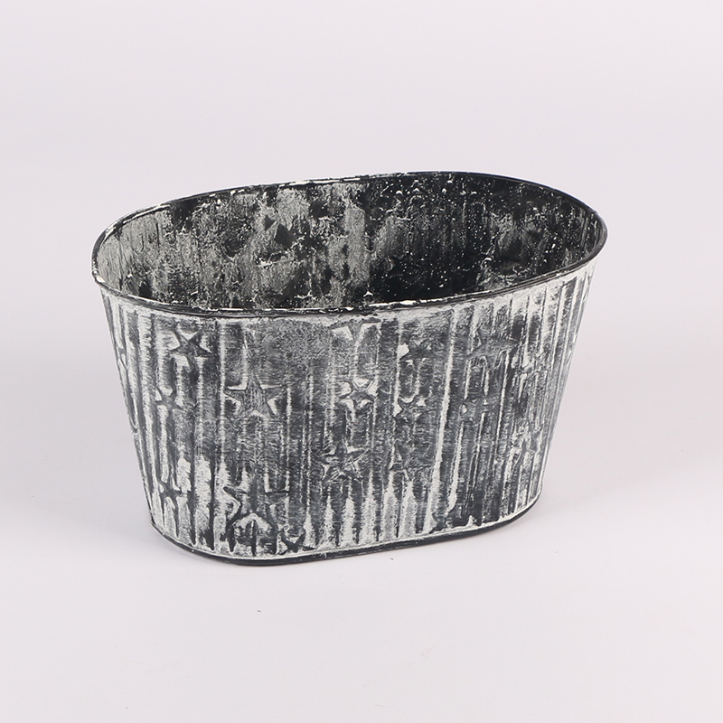 Metal flower pot