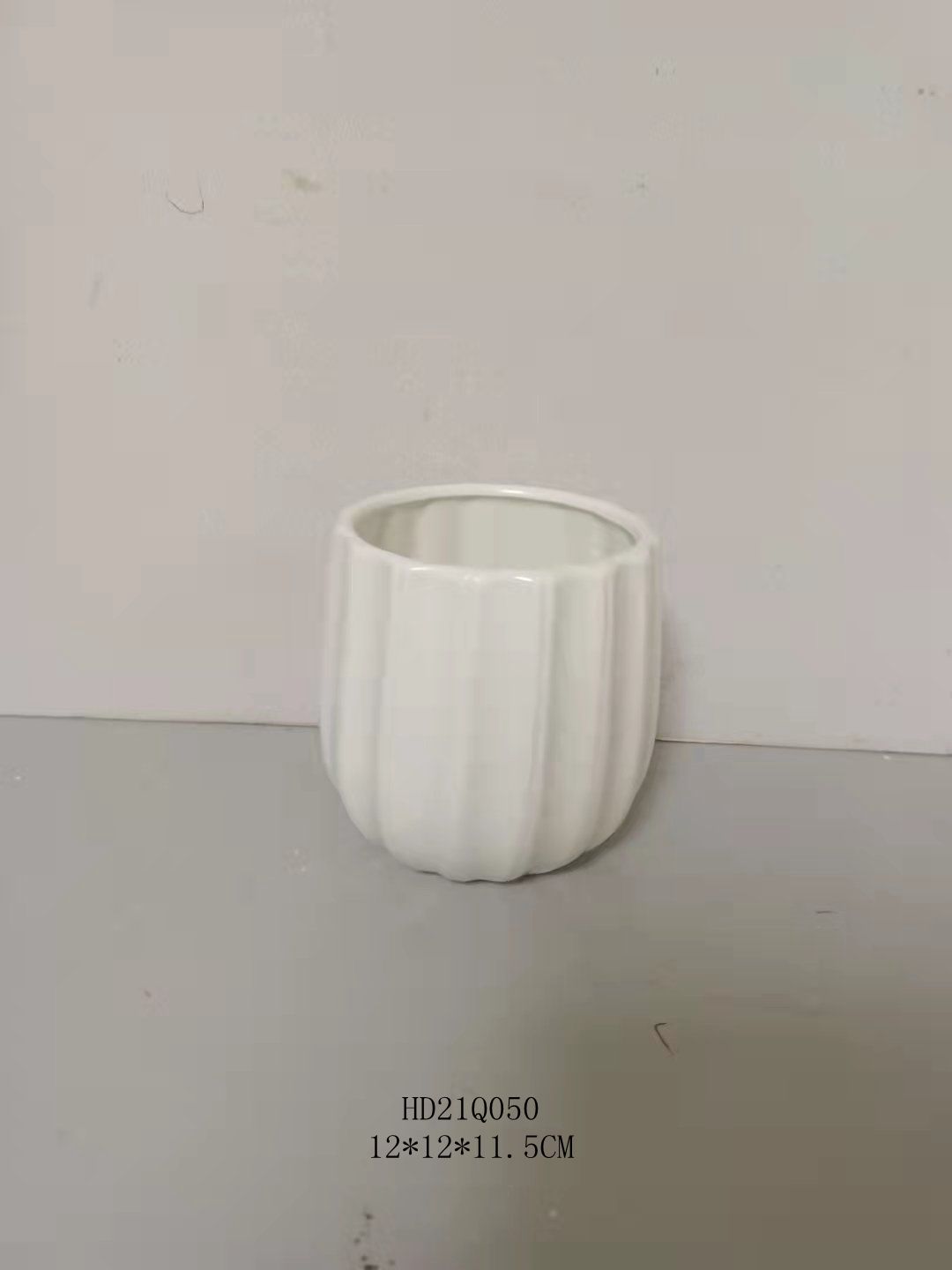 fashionable ceramic flower pot