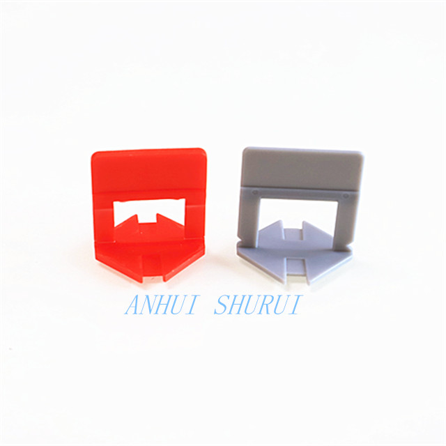 Tile leveling system clip
