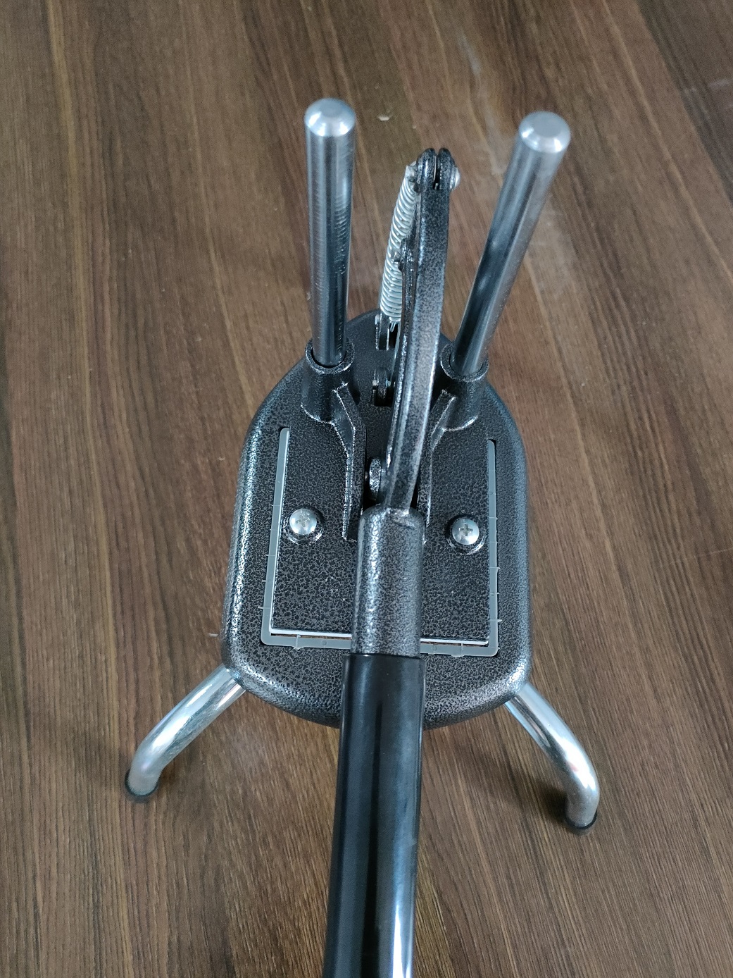 Potato chips cutter
