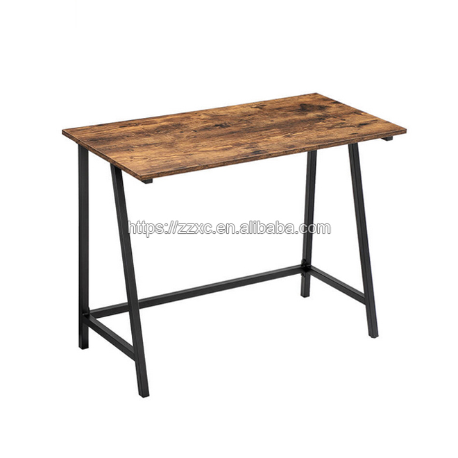 Simple computer desk