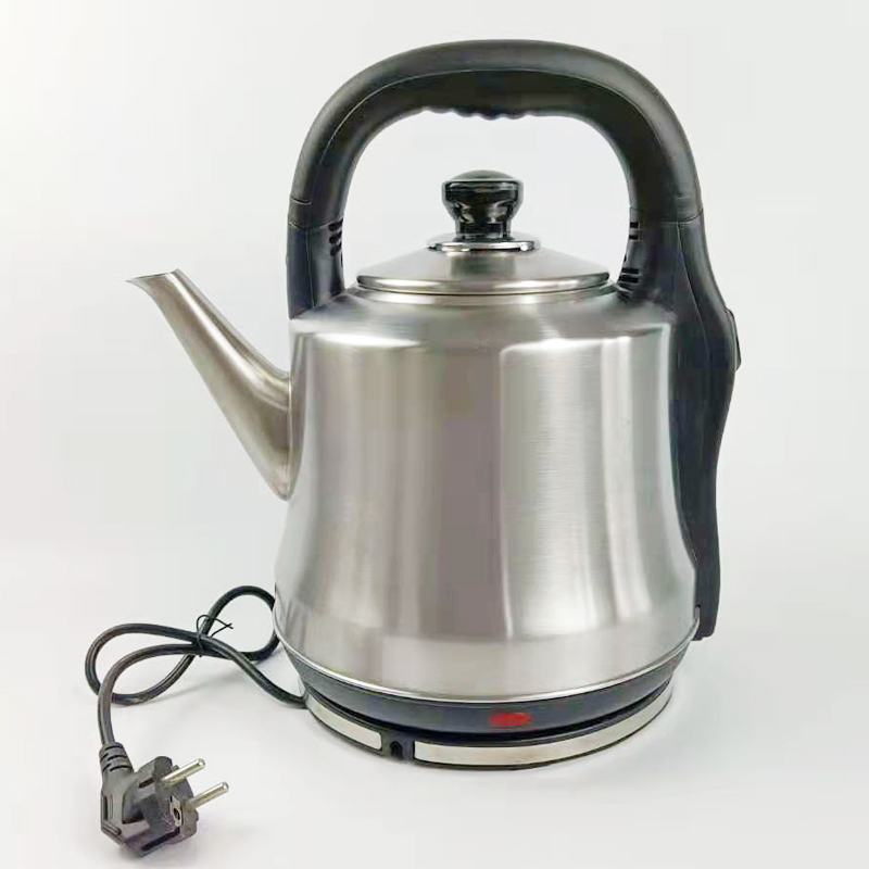 whistling kettle