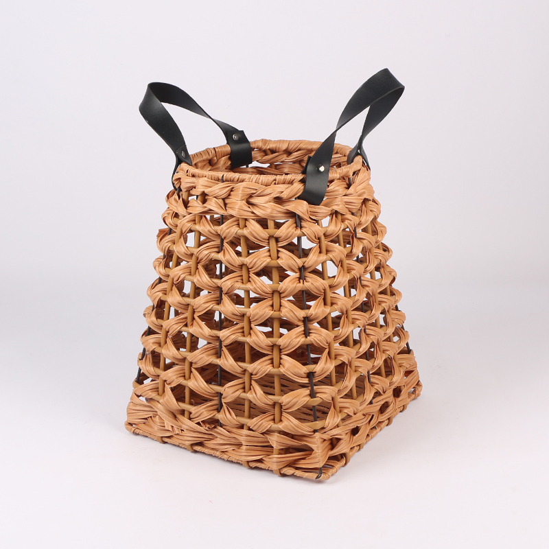 Storage basket