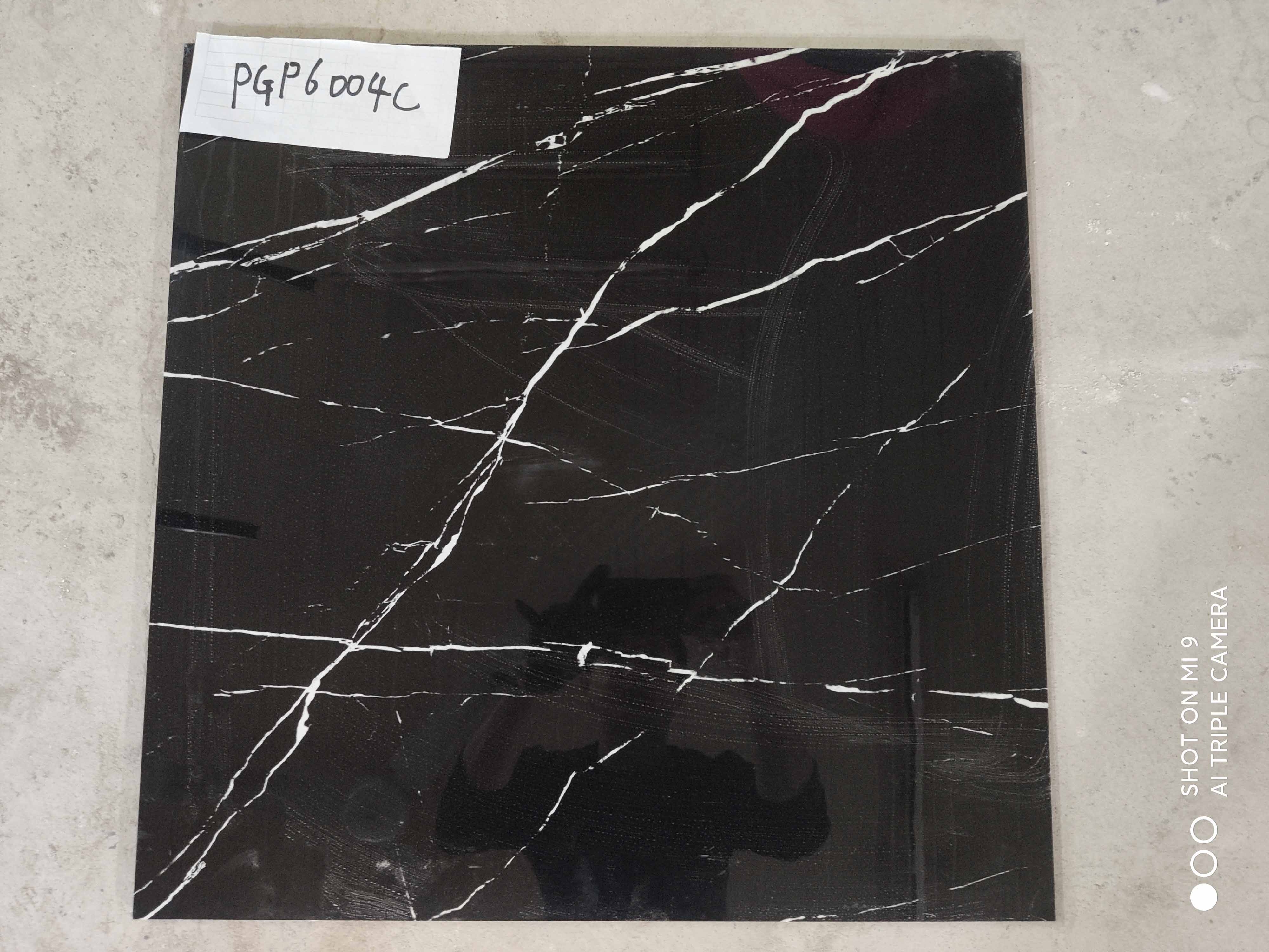 Polished Glazed Tile 600x600mm