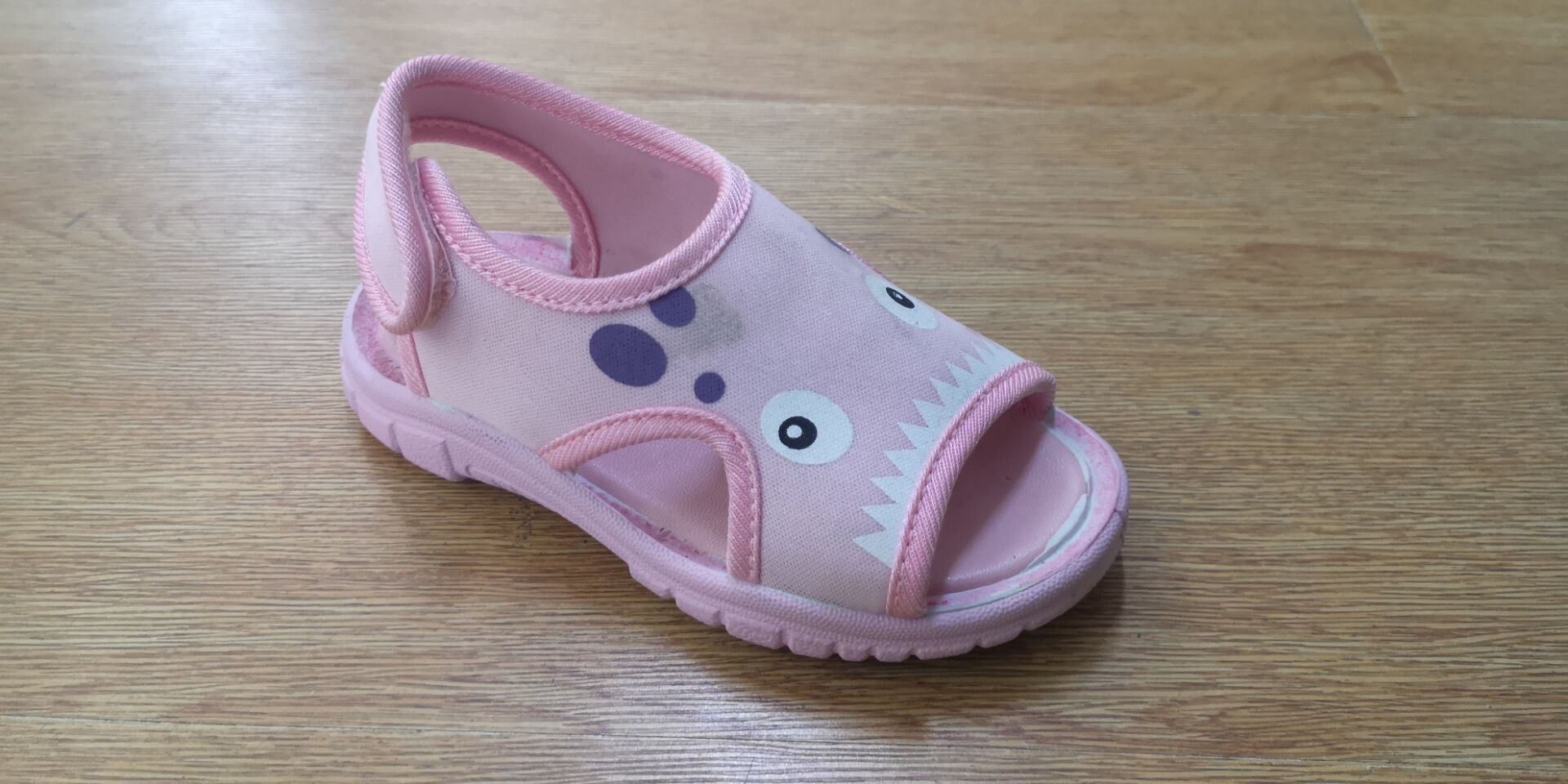 Sandal