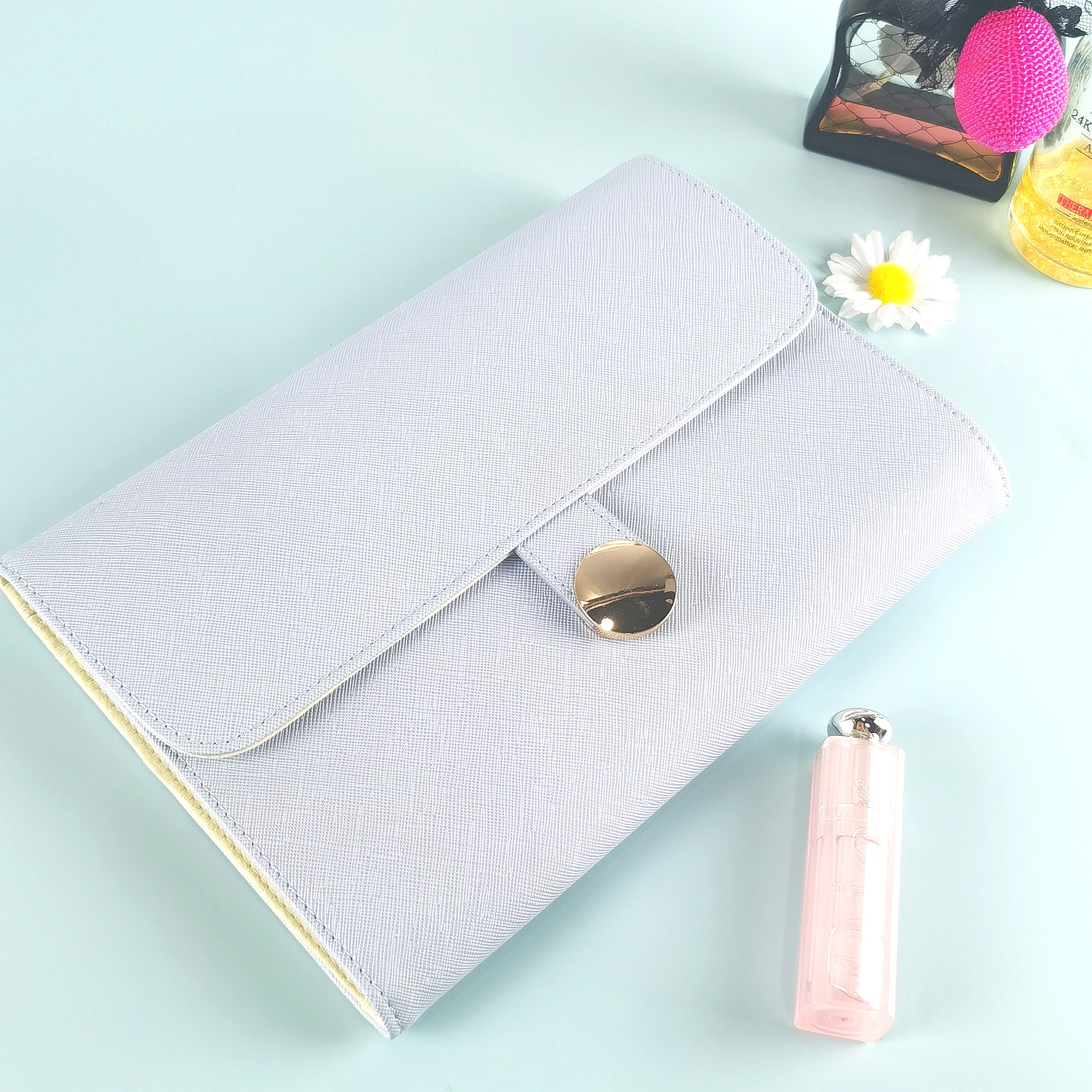 Jewelry storage handbag