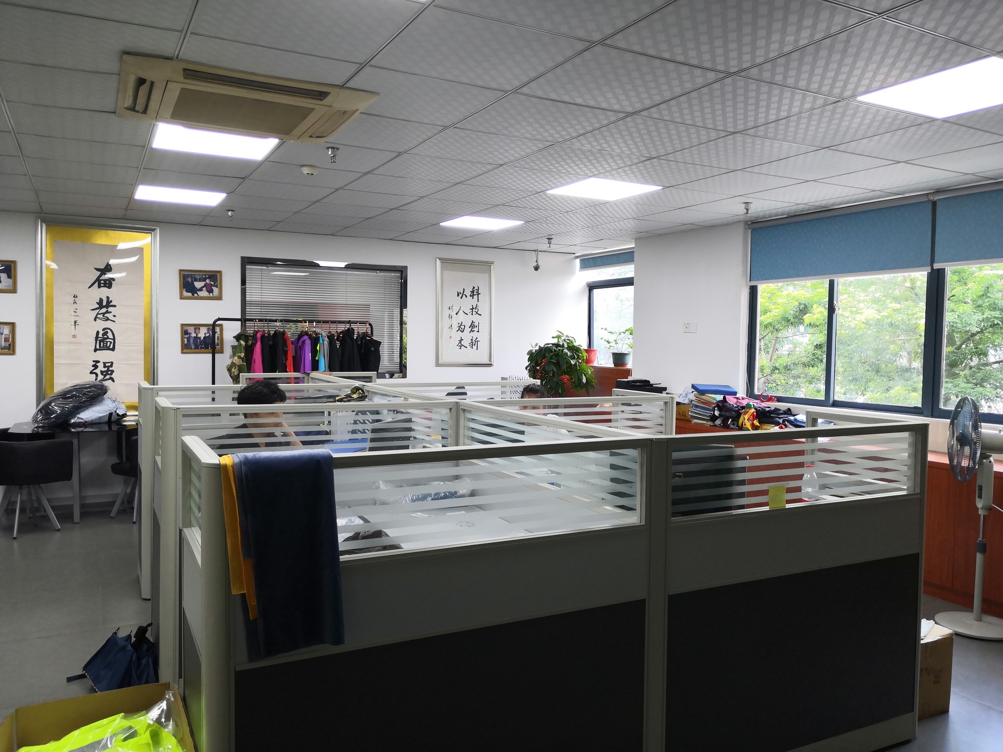 Xiamen Liangyuan Trading Co., Ltd. – Women's clothing 1