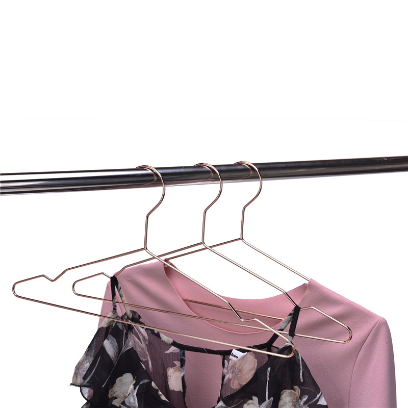 Metal clothes store hanger hot selling plating antislip metal rack stable quality and delivery