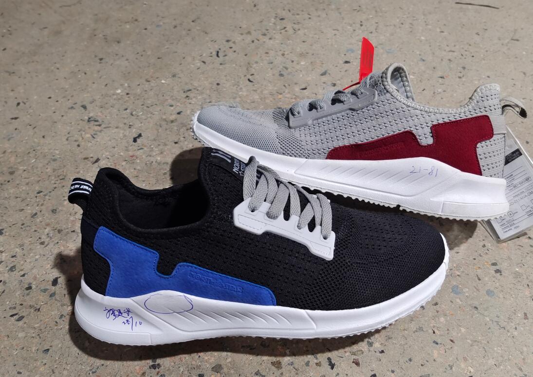 sports shoes