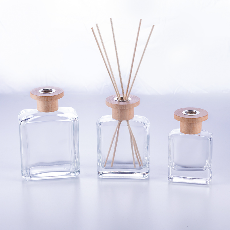 80ml 200ml 350ml flat square glass diffuser bottle with wooden cap