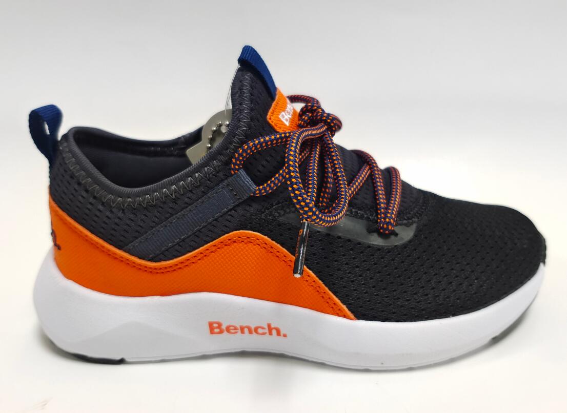 children sports shoes