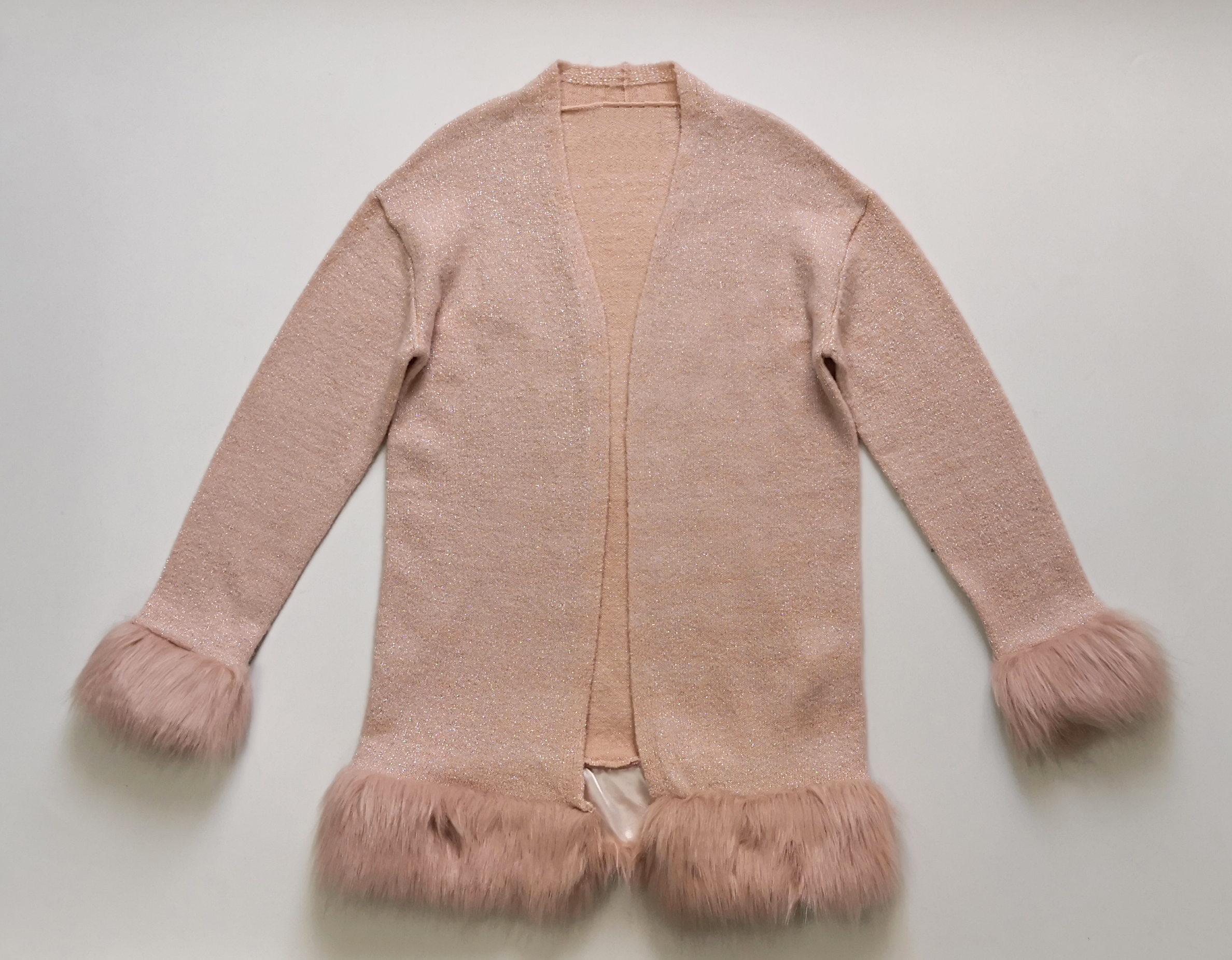 Girl's sweater