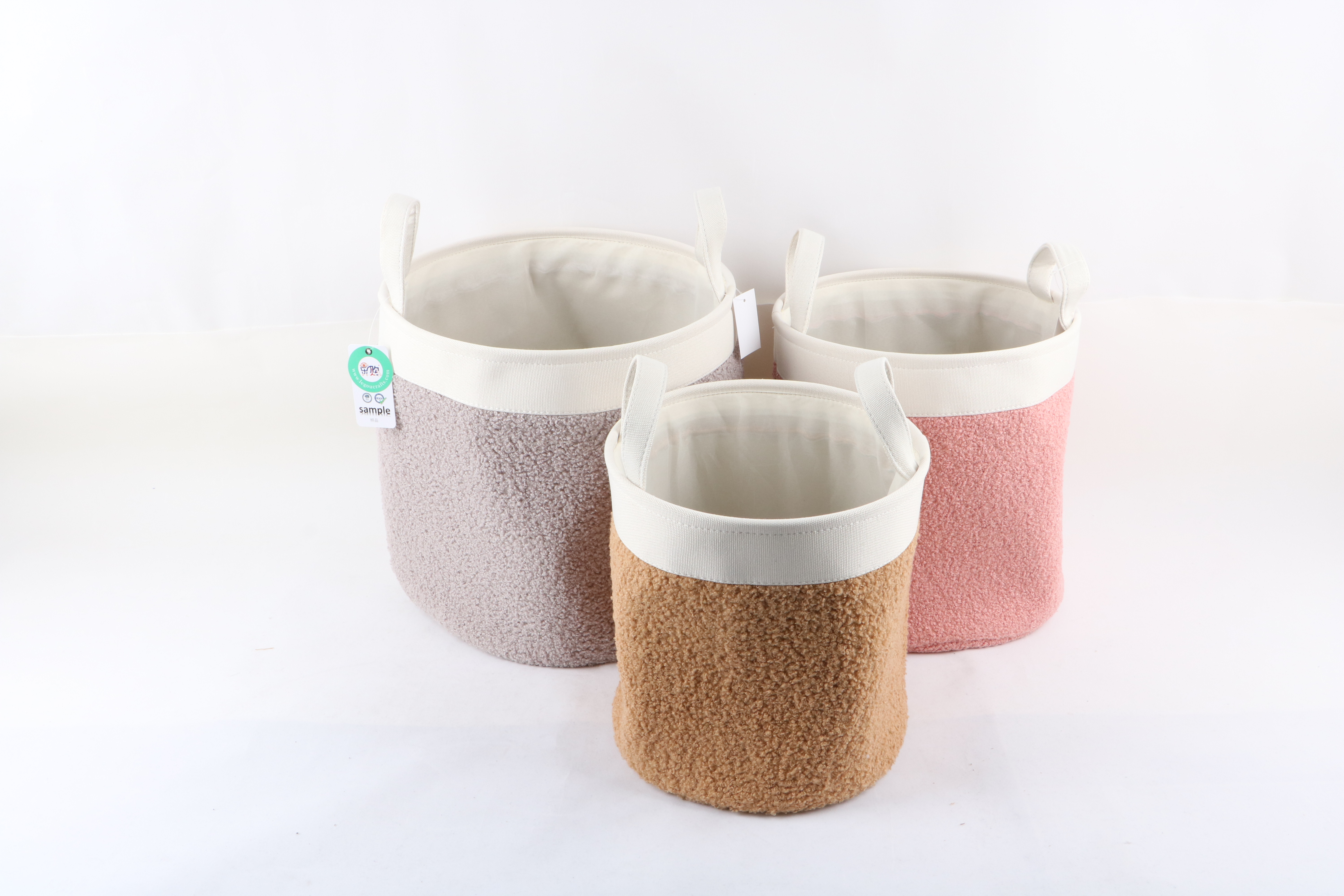Storage basket