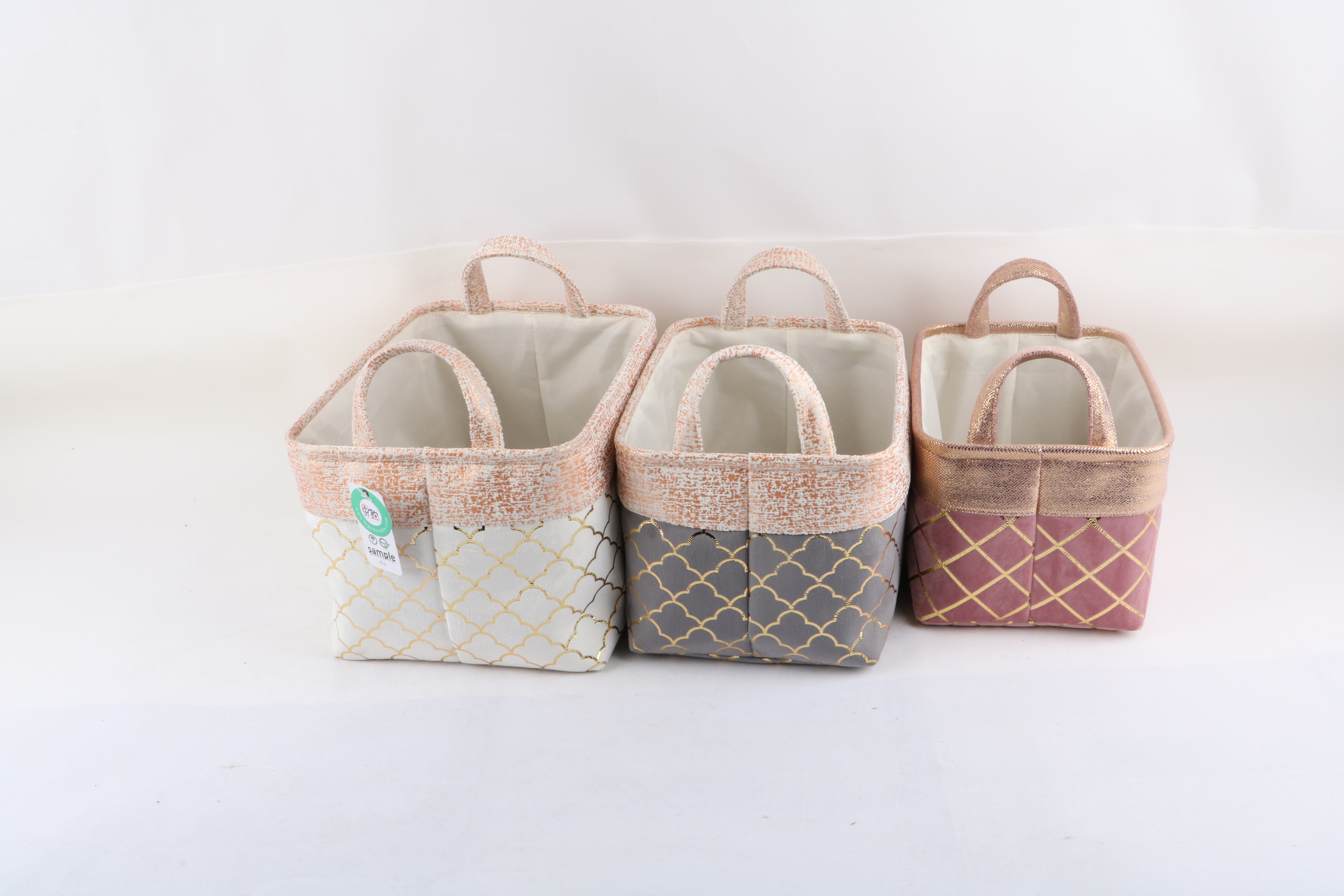 Storage basket