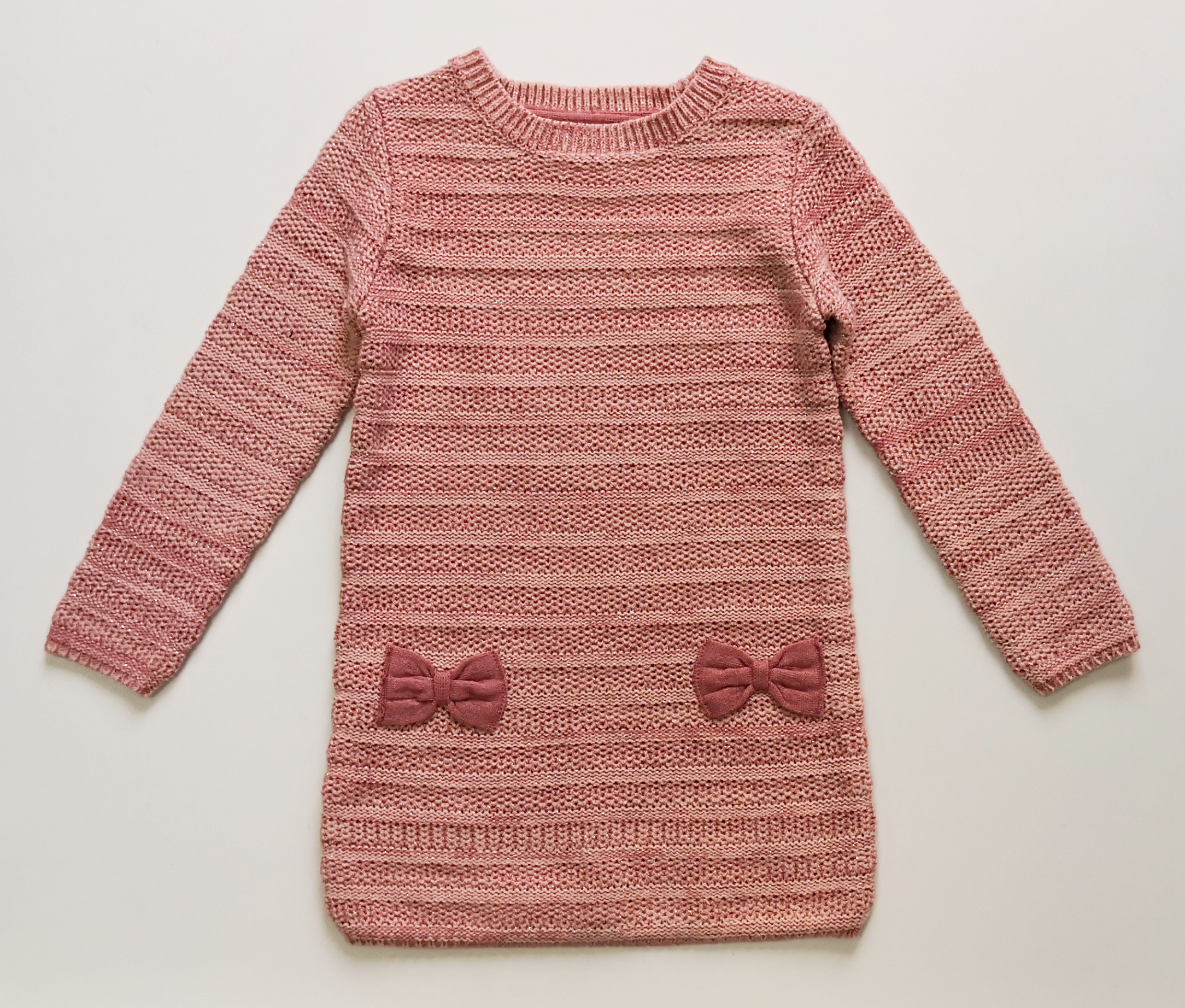 Girl's sweater