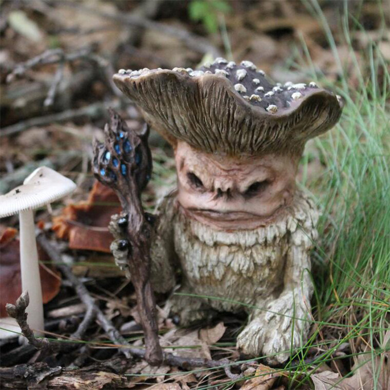 New fairy tale mushroom Fairy Shaman wizard Dwarf monster Goblin guardian resin ornaments