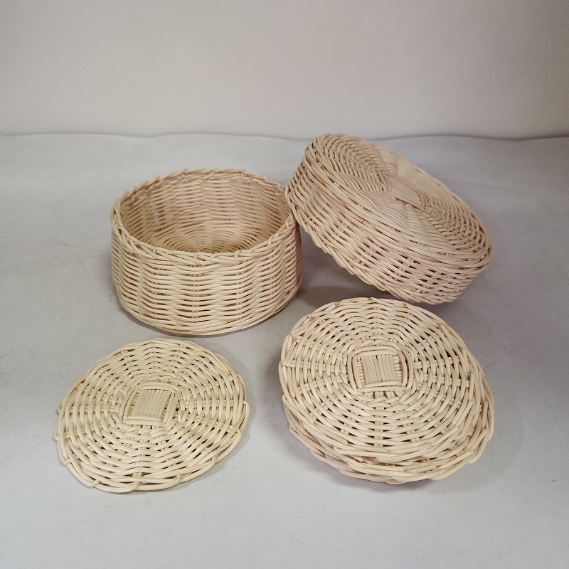 Rattan cup mat