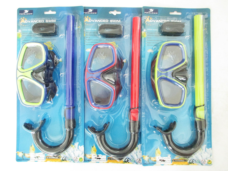 Swimming goggles + snorkel