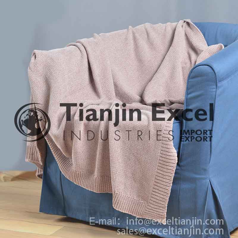 00000AA1-42 chenillle throw