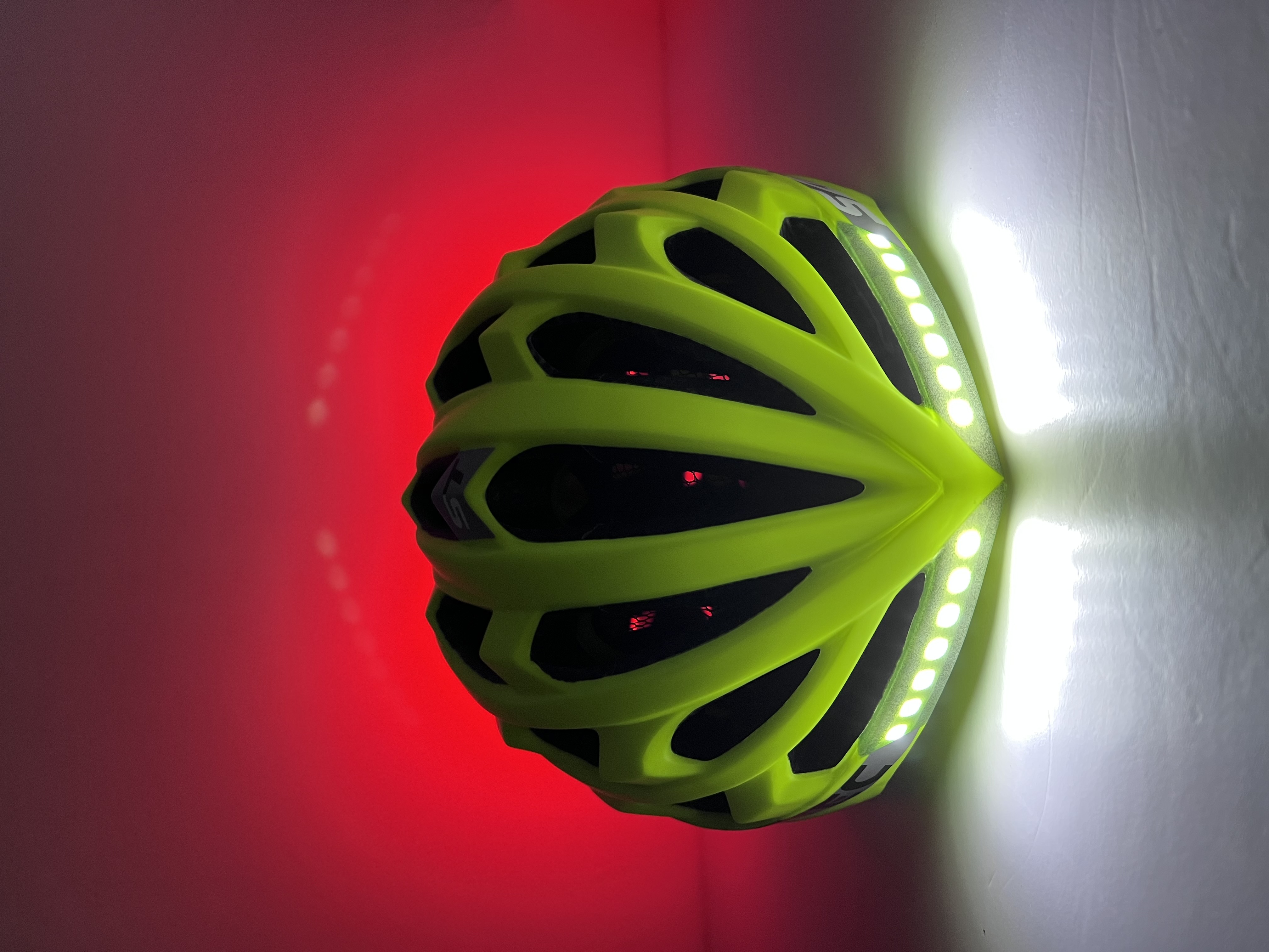 Road Helmet with Wireless Turn Signal and Bluetooth+MIPS