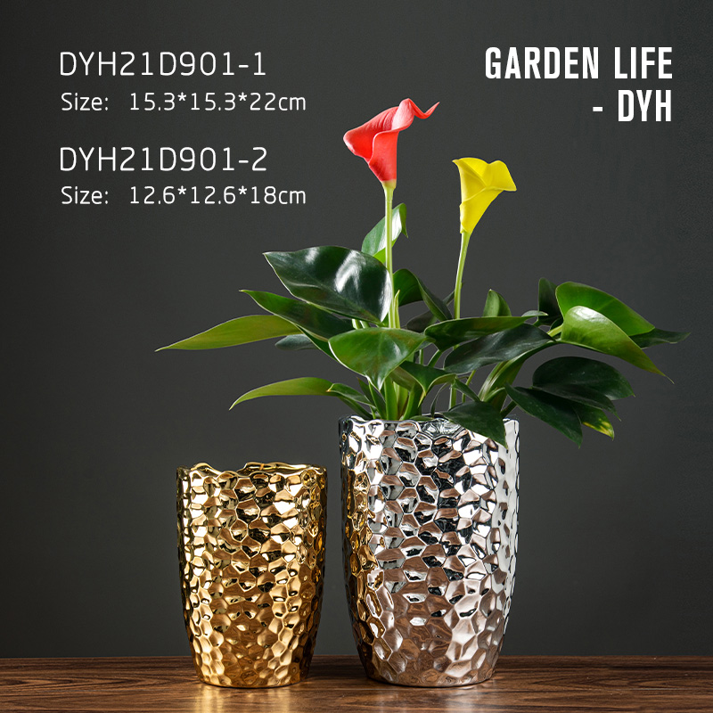 Creative honeycomb ceramic flower vase with irregular edges