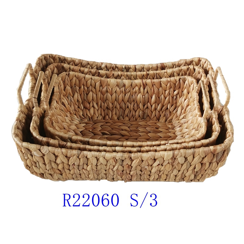 Water hyacinth basket