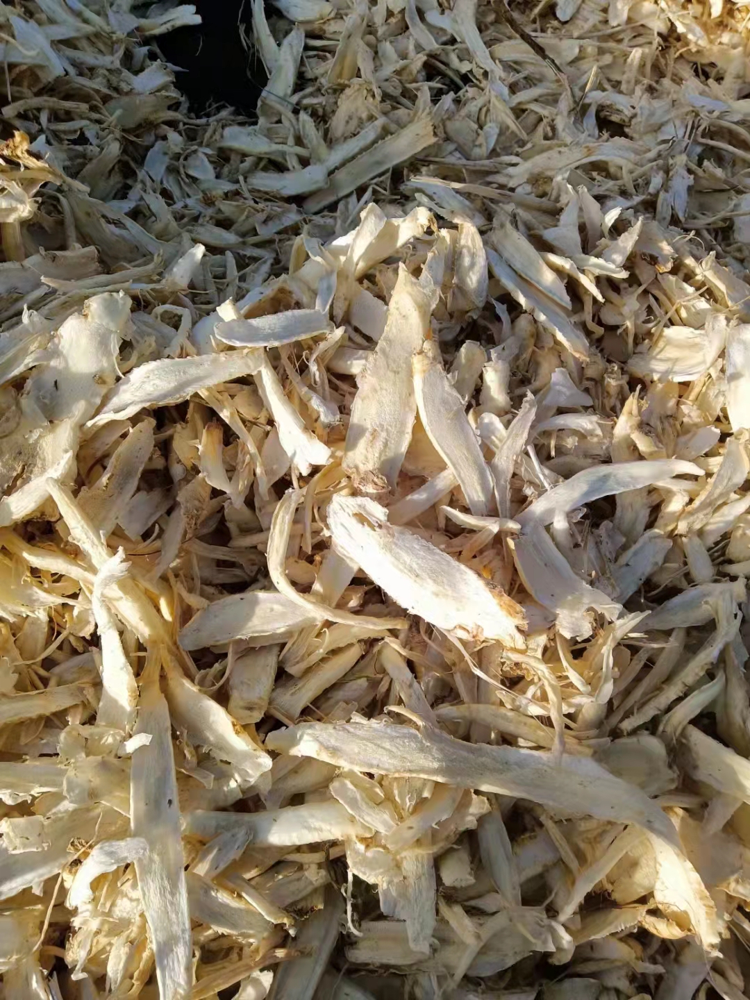 Chifeng Xiaojiang Chinese Herbal Medicine Trading Co., Ltd. – champú de cabello 1