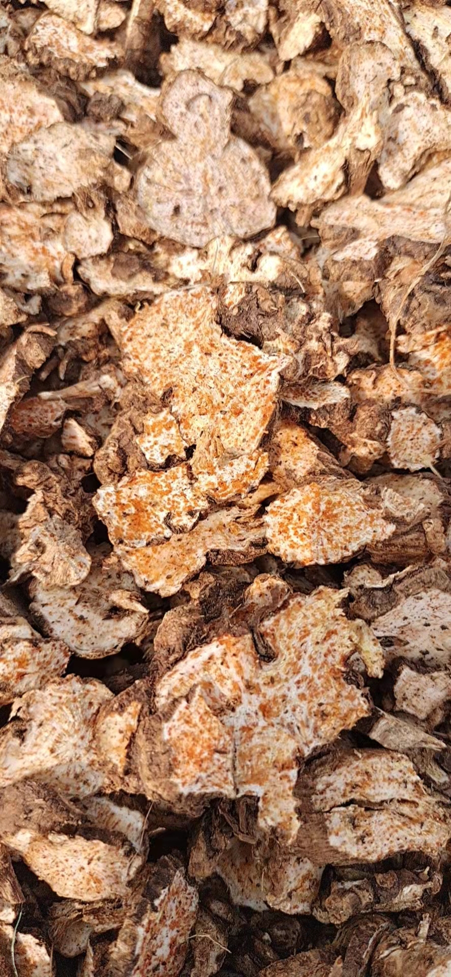Chifeng Xiaojiang Chinese Herbal Medicine Trading Co., Ltd. – crema hidratante 2