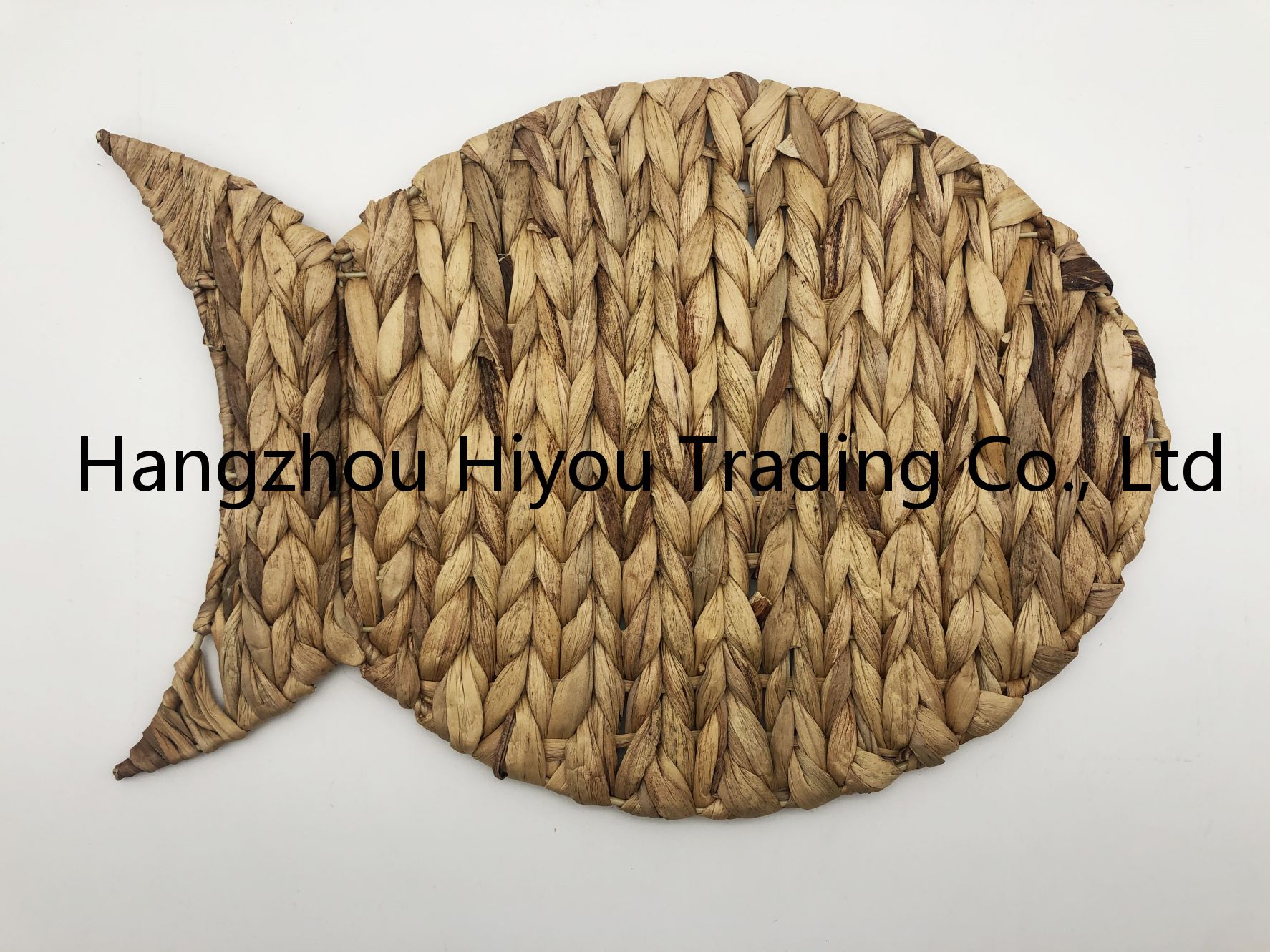 Natural grass woven placemat
