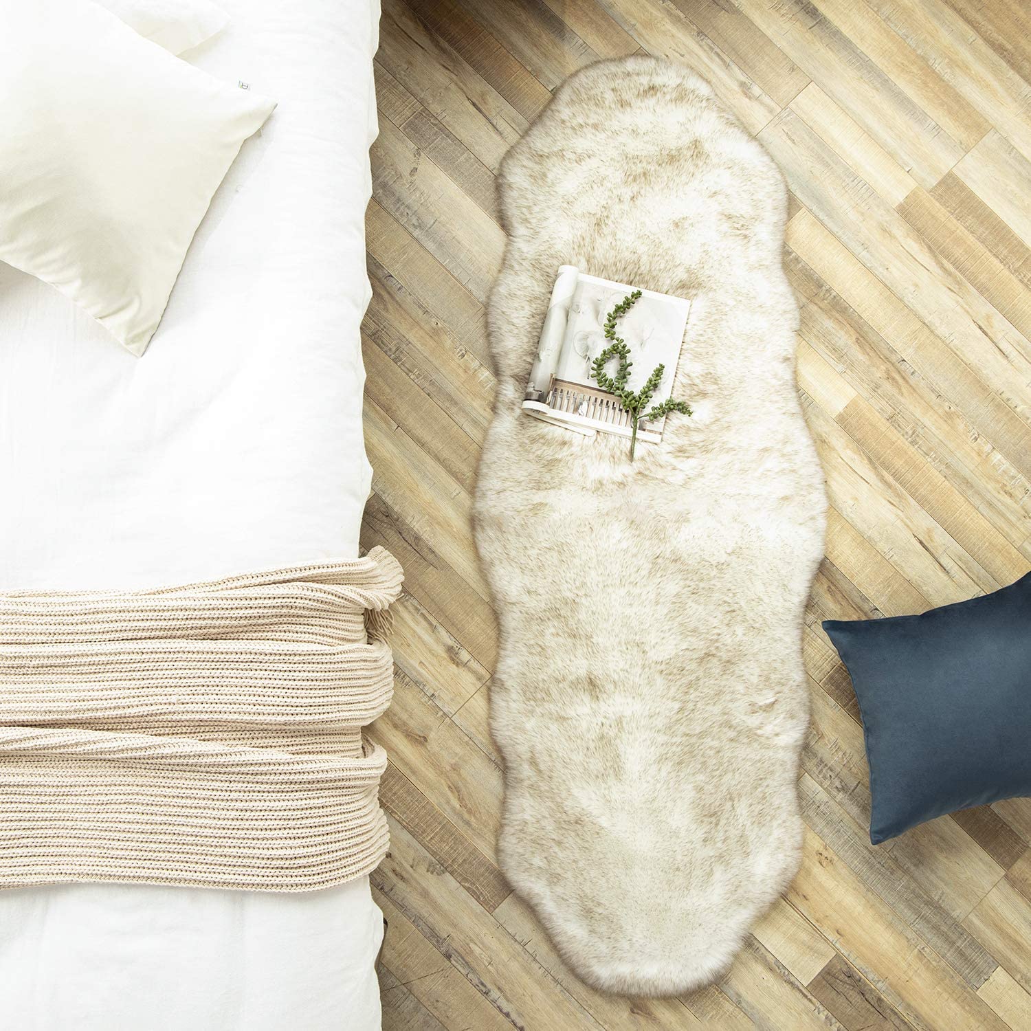 Sheep skin with Tip color Rug