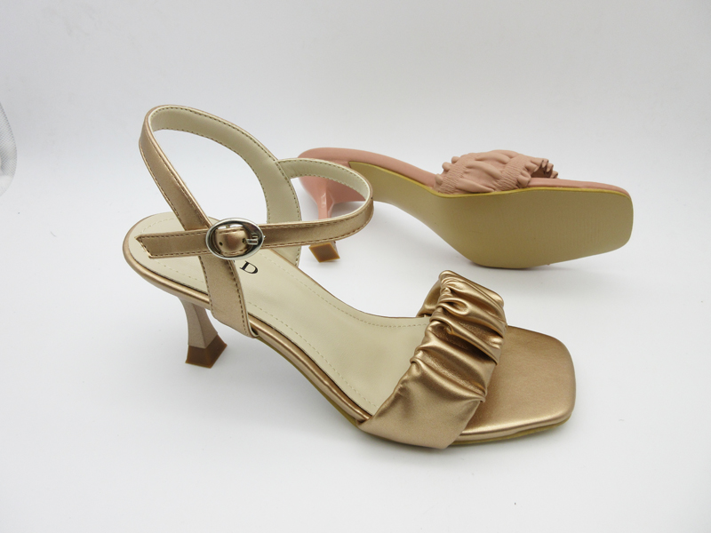 Comfortable heel shoes