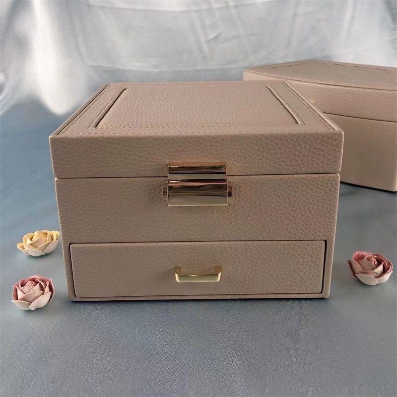 Handmade custom logo ladies jewelry storage box for Rings Earrings Necklace