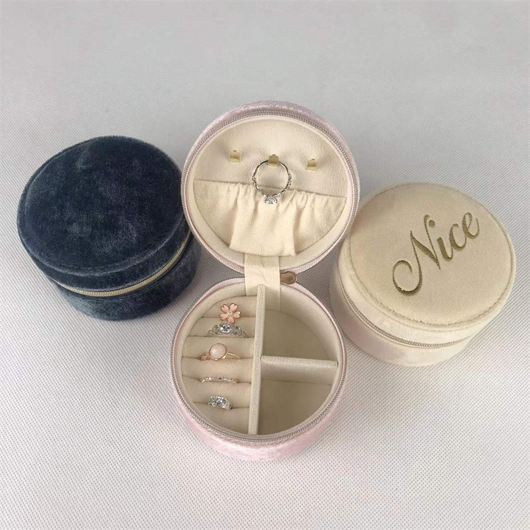 Small round jewelry box