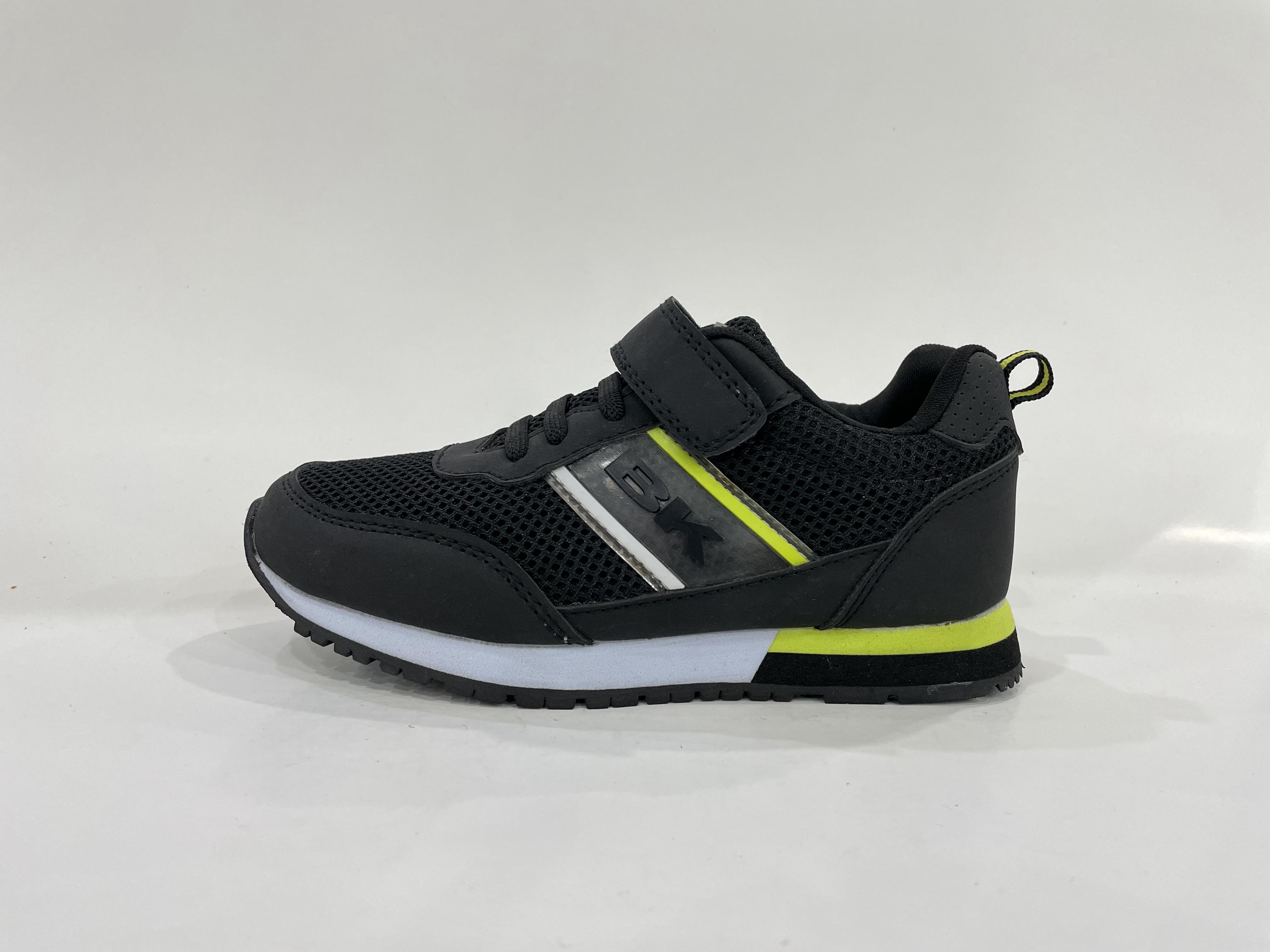 kids sneakers