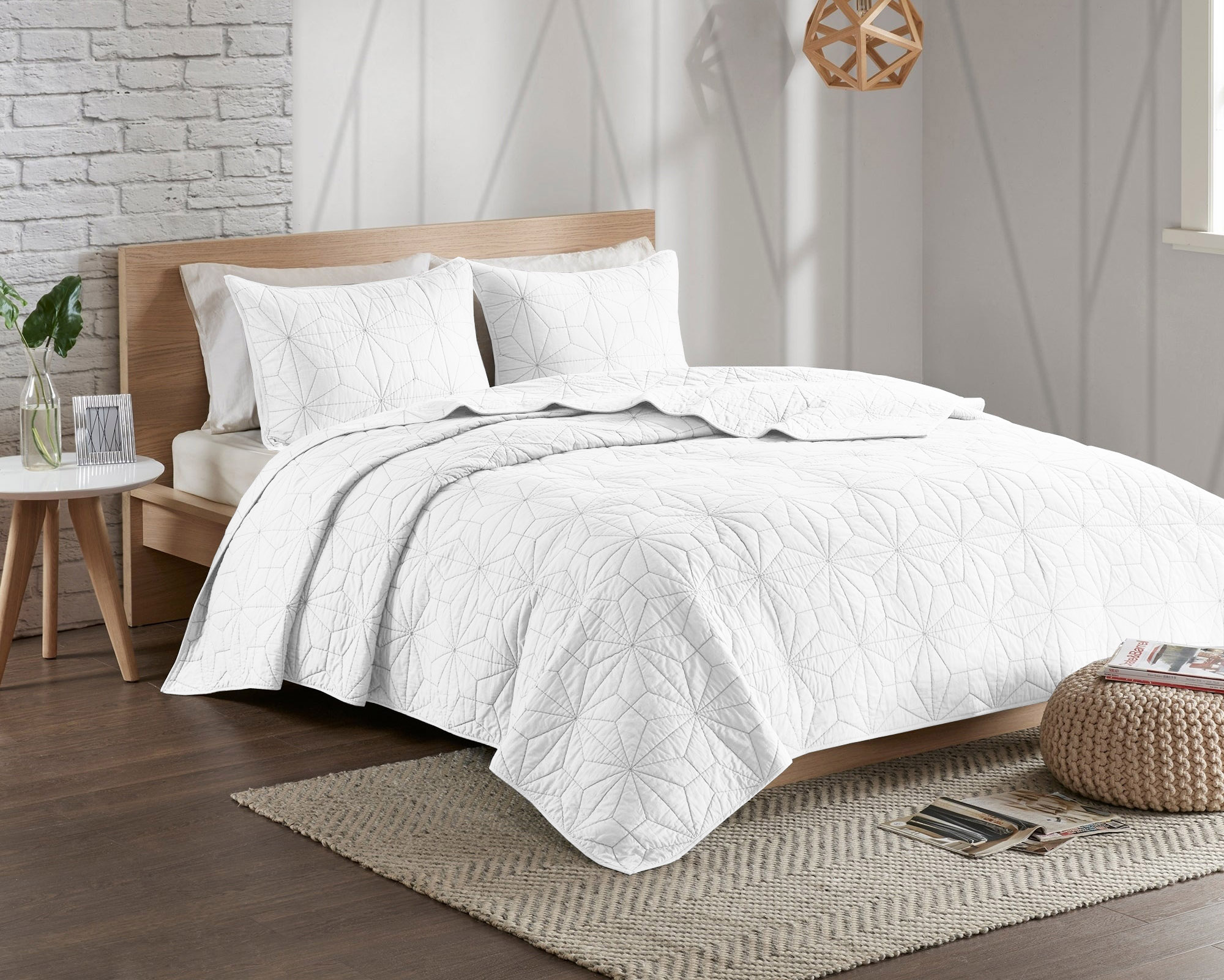 High-end Soft Pre-washed Embroidery Quilt