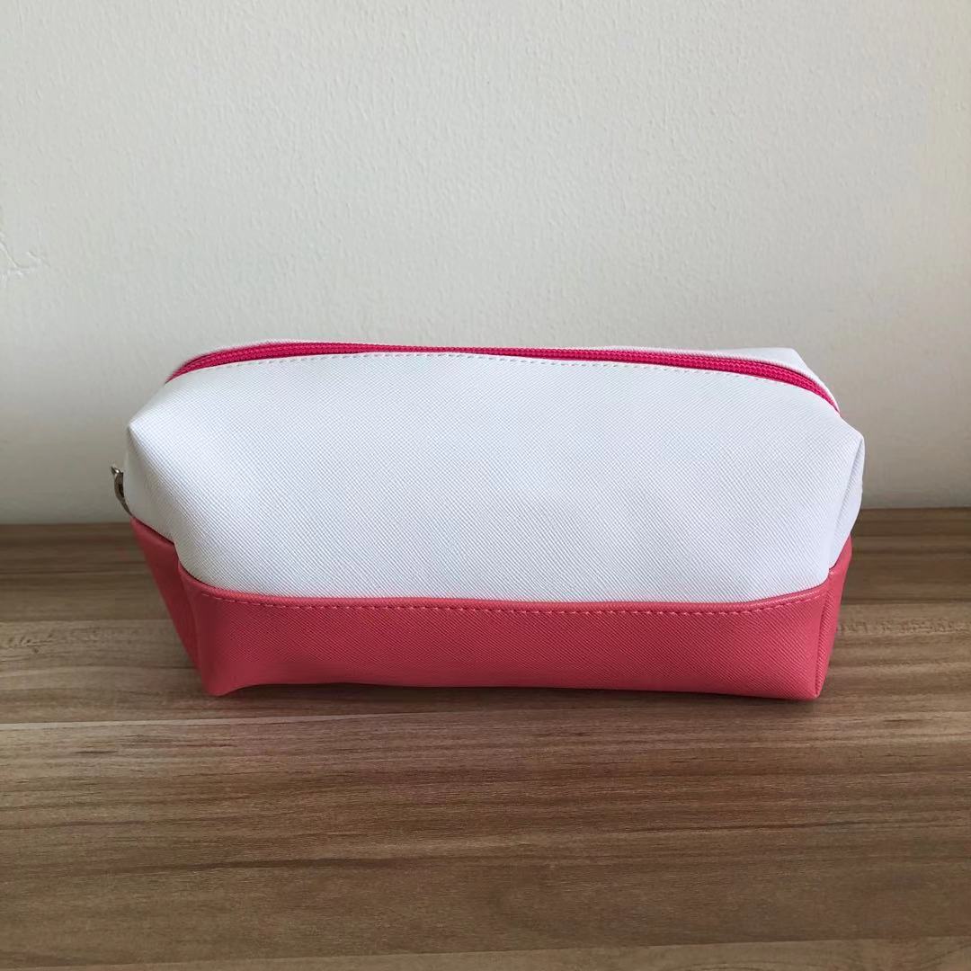 Cosmetic bag