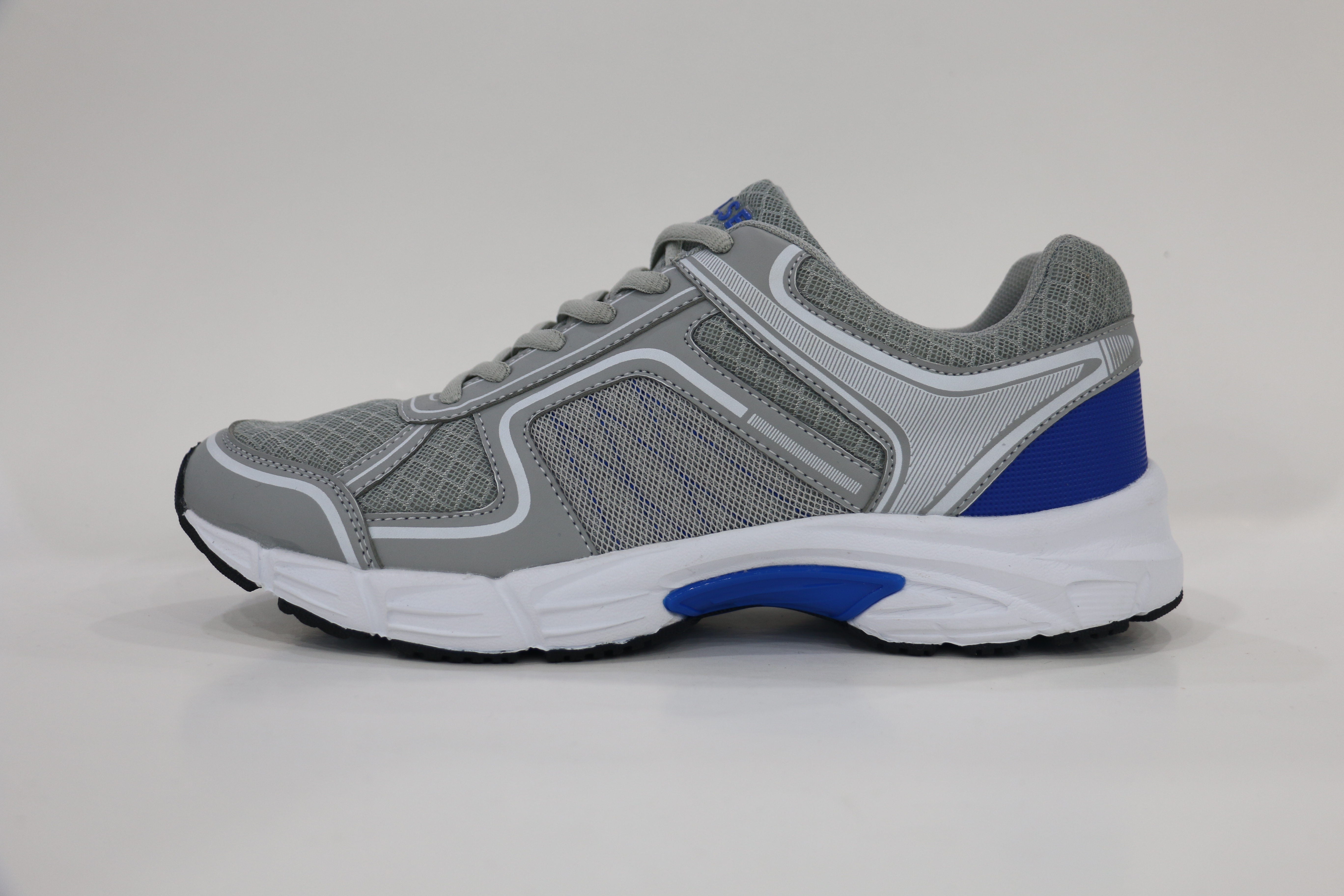 Sport shoe