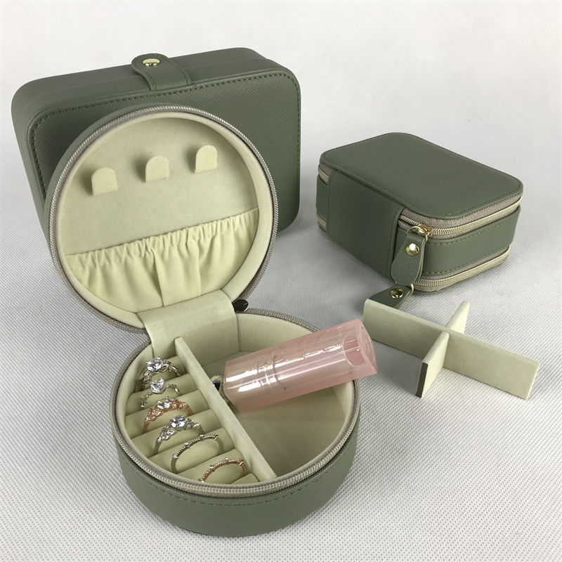 Round portable jewelry box