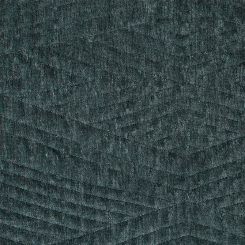 Chenille velvet quilt