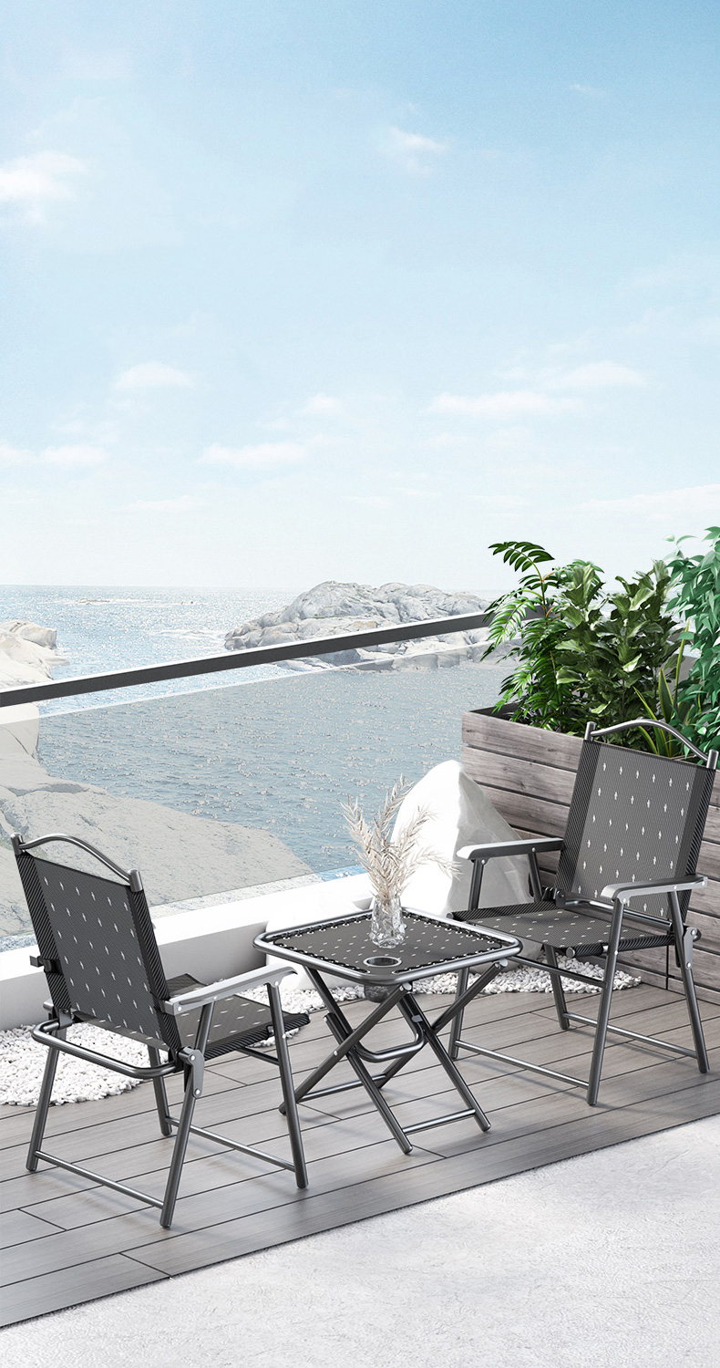 Patio flodable chairs with side table
