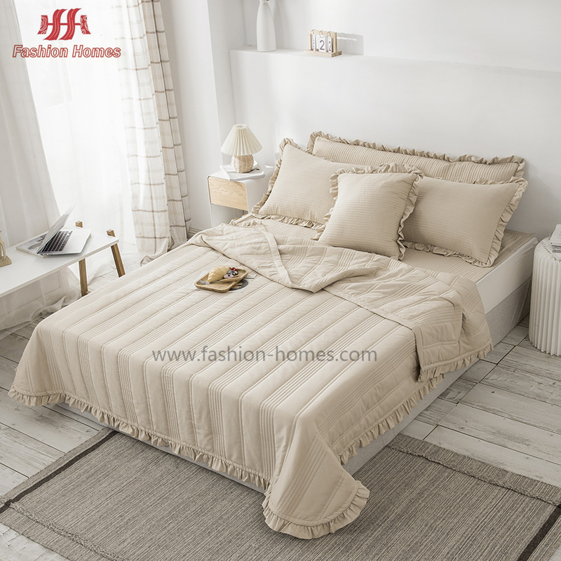 Vertical Stripe Soft washed Quilts